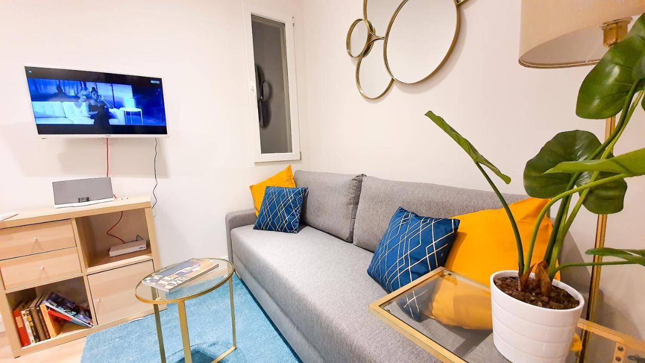 Apartament Lindo Apartamento En Zona Centro, Cerca De Todo Madryt Zewnętrze zdjęcie